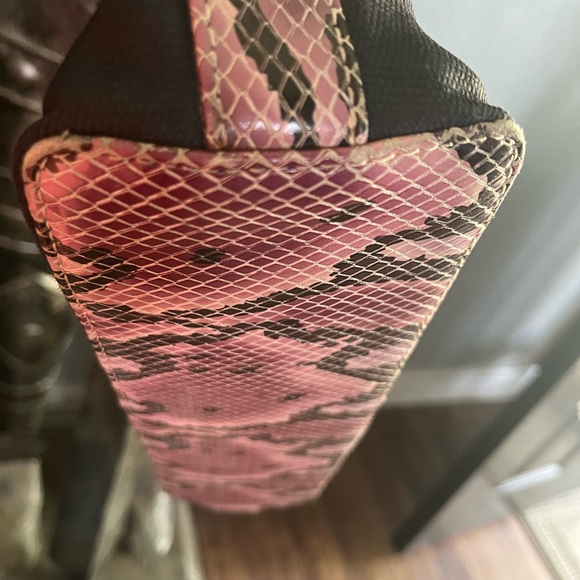 Consuela - Picture 9 of 11